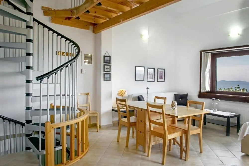 Katevi Luxury Seafront Villa Jeriszósz